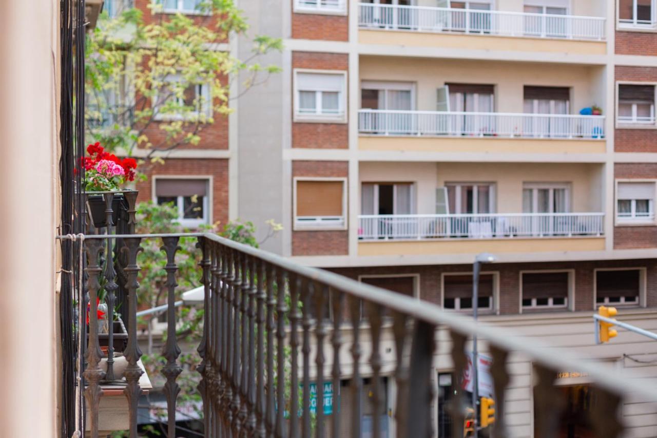 Aparteasy - Turo Park With Lovely Balcony Barcelona Exterior foto