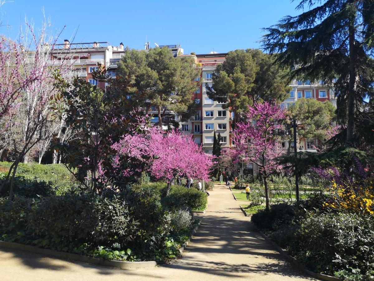 Aparteasy - Turo Park With Lovely Balcony Barcelona Exterior foto